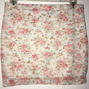 Floral mini pencil skirt